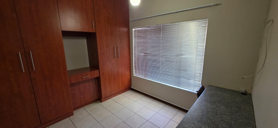 8 Bedroom Property for Sale in Meiringspark North West